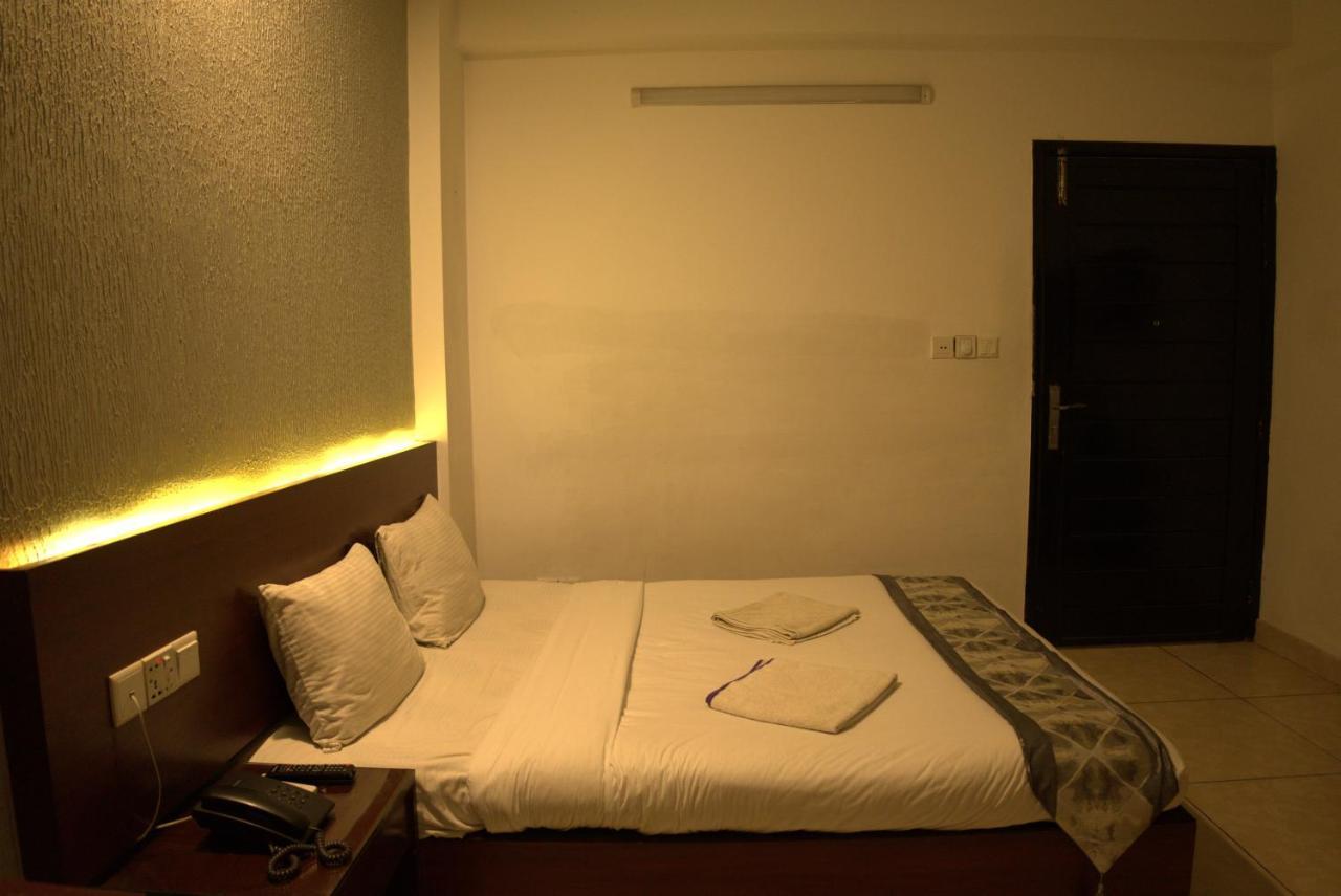 Laguna Beach Hotel & Resort Cox's Bazar Exteriör bild